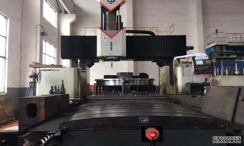 門型フライス加工センター